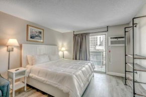 Ocean View King Suite! Perfect for 2-4 Guests! Sea Mist 50704